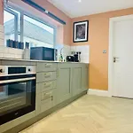 Flash Sale Brighton Train Station 1 Bedroom Flat Bn137Che03